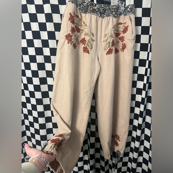 Blue Velvet whimsical embroidered joggers - Picture 9 of 16